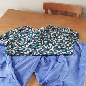 Scrub set 1 top 1 bottom